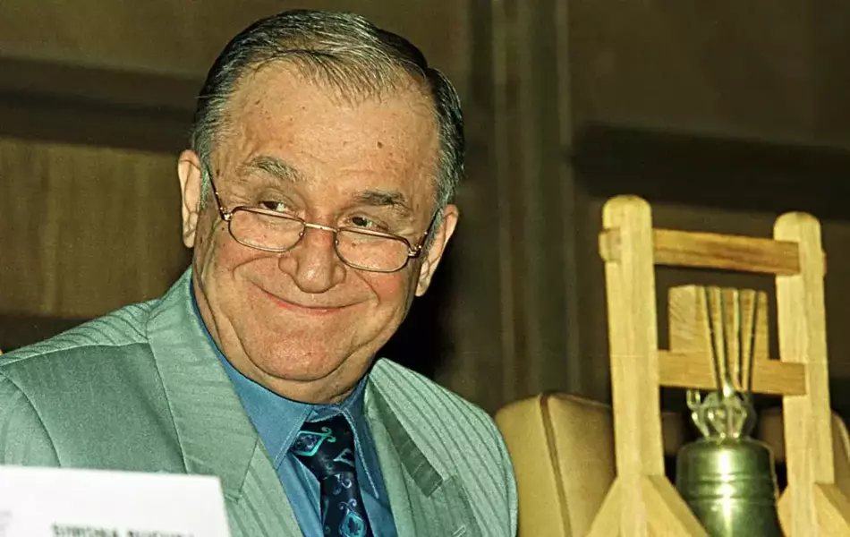 Ion Iliescu încă se află la Terapie Intensivă și are nevoie de oxigen