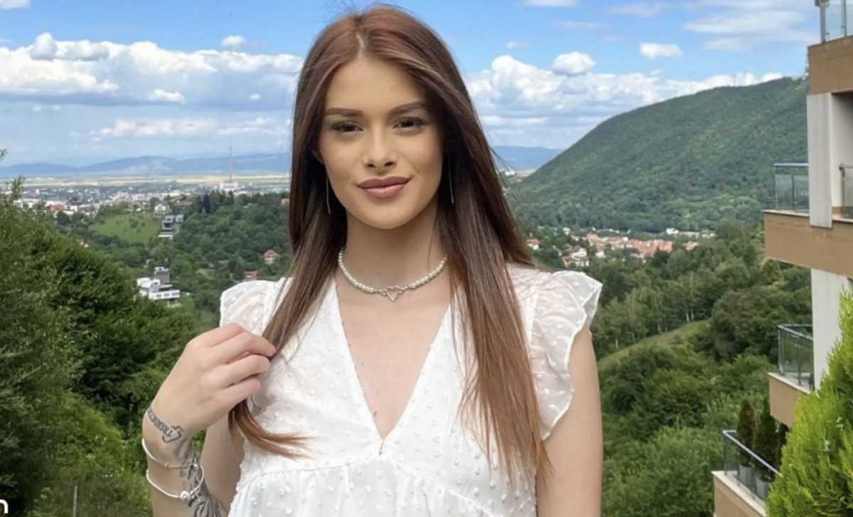 FOTO | Teodora Marcu a fost condusă pe ultimul drum. Părinții și soțul acesteia sunt zdrobiți de durere