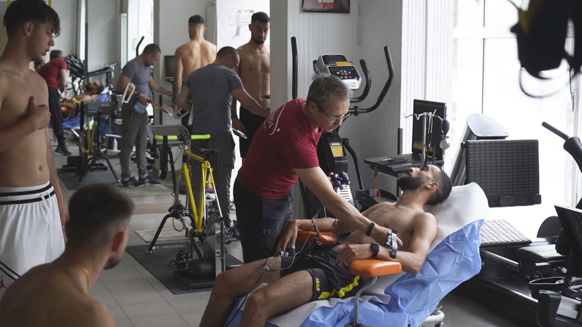 Fotbaliștii unei echipe de fotbal au revenit la lot! Conducerea pregătește noi transferuri pentru campionatul viitor