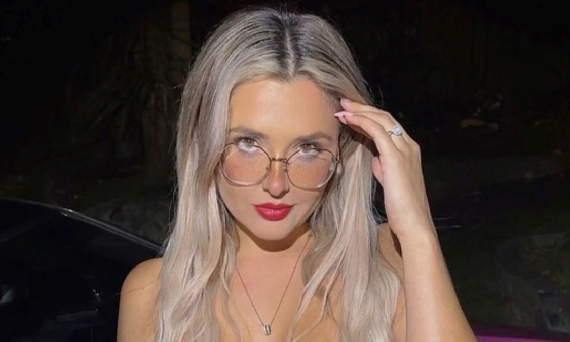 Layla Kelly renunță la job pentru o carieră în OnlyFans. Cum a ajuns să facă această schimbare