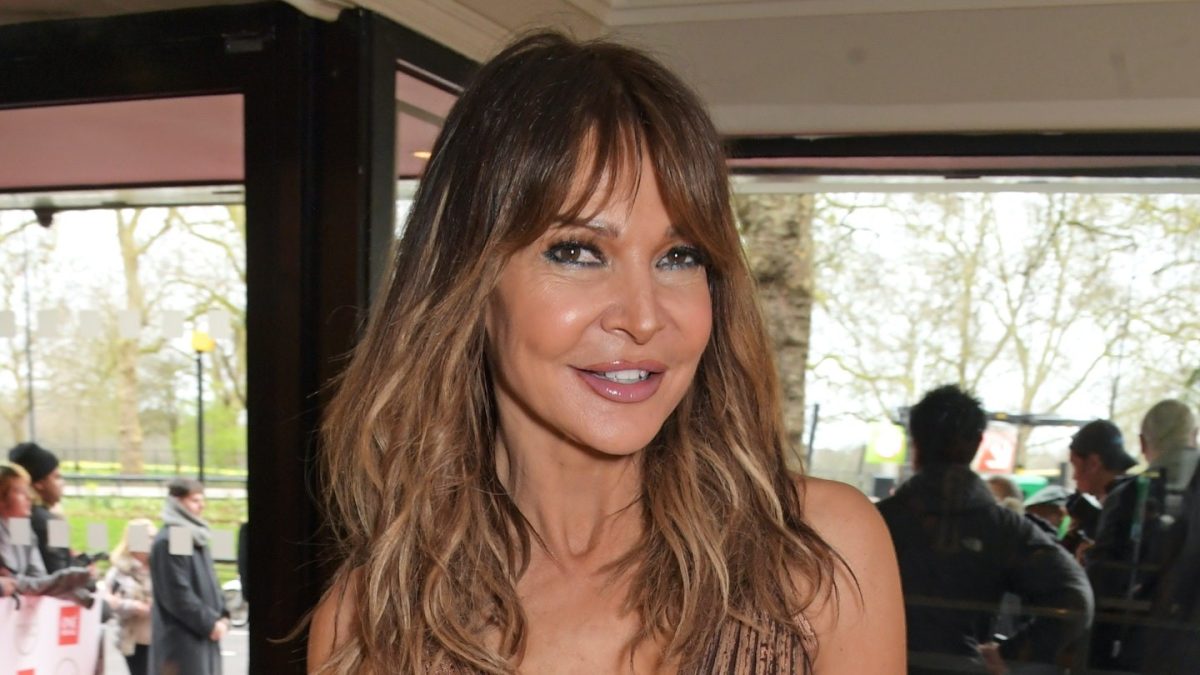 Lizzie Cundy, în bikini provocator. Vedeta a stârnit fantezii în gândurile privitorilor afişând o apariție incendiară