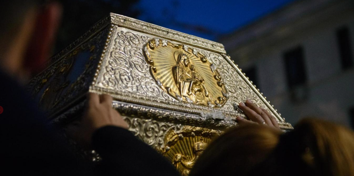 384 de ani de la momentul aducerii moaștelor Sfintei Cuvioase Parascheva la Iași (13 iunie 1641)