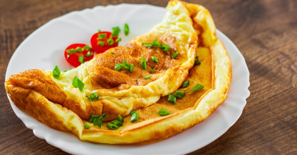 Câte calorii are o omletă din 2 ouă? Iată cum îți poate influența dieta consumul său