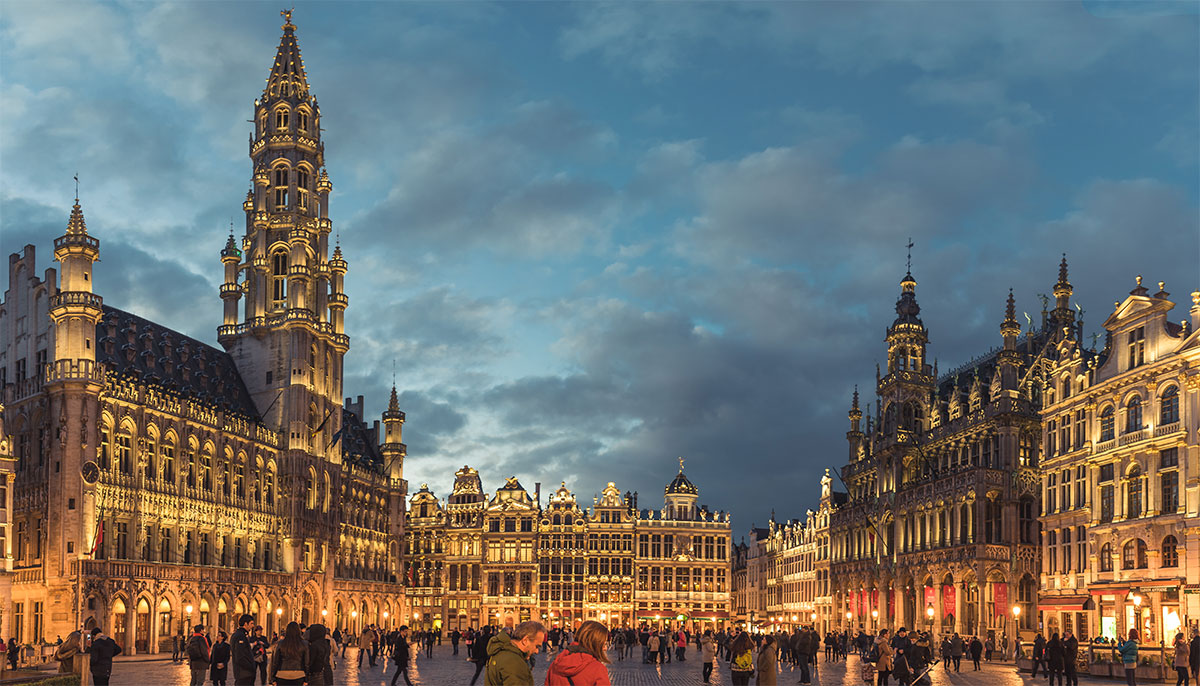 Vrei să vizitezi Piața Mare din Bruxelles? – Iată ce trebuie să știi despre ea și de ce fascinează toți turiștii