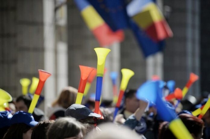 Sindicatele pun Guvernul cu spatele la zid: ori discuții de urgență, ori grevă generală națională