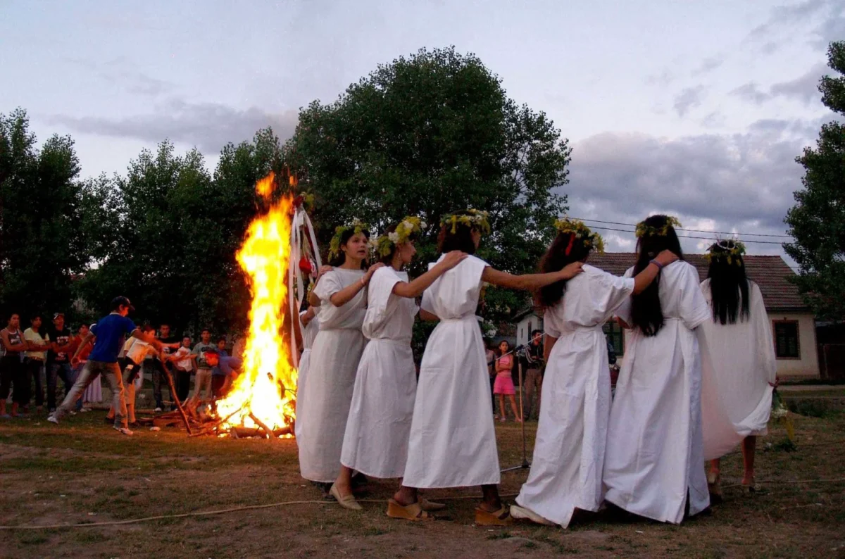 Rusaliile, sărbătoarea spiritelor și a puterii naturii. Ce tradiții se păstrează în România