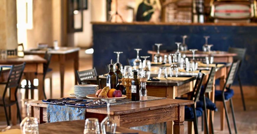 Sectorul HoReCa, la un pas să intre în colaps! Câți angajați riscă să fie concediați!