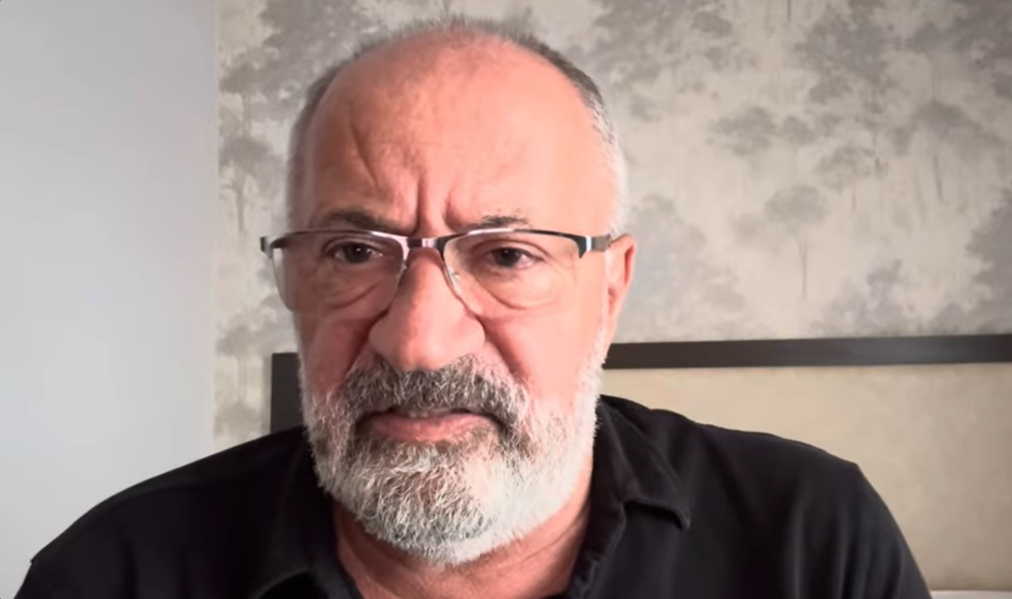 Politica drujbei se face noaptea