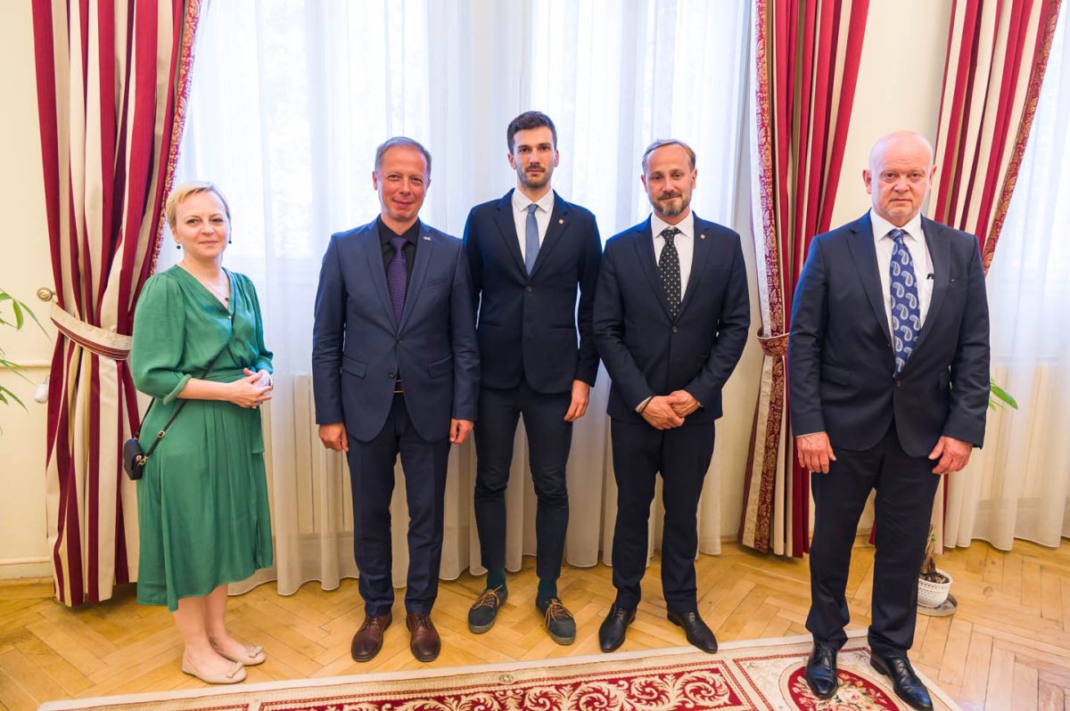 O delegație a sectorului Praga 2 a vizitat UAIC Iași