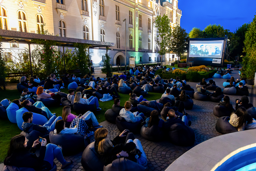 Săptămâna aceasta, cinefilii se întâlnesc la Palas. Orange Pop-Up Cinema și Movie Nights aduc producții cinematografice pentru public de toate vârstele