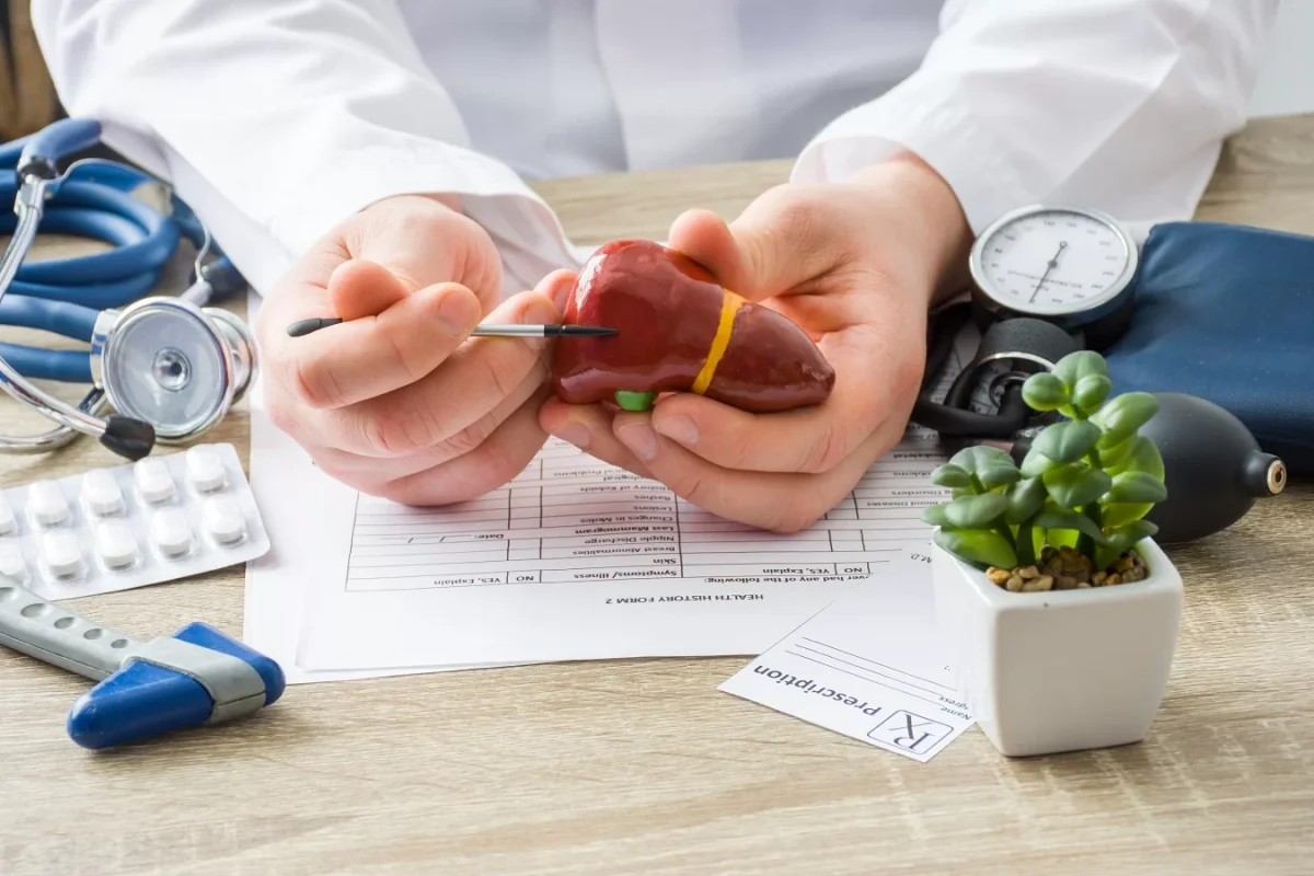 Body Line – Ridichea neagră, aliatul perfect pentru detoxifierea ficatului. Trei rețete de sucuri și smoothie-uri