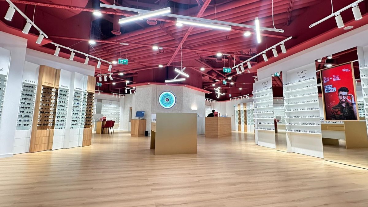 Videt oferă reduceri de 40% la rame, lentile și ochelari de soare premium. Compania inaugurează primul showroom de optică în Iași