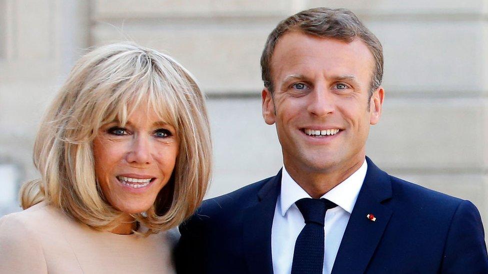 Brigitte Macron, din nou în mijlocul unui scandal! O altă figură cunoscută susține că soția președintelui Franței este bărbat, nu femeie