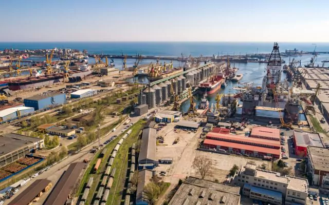 Austeritate? Bonusuri salariale de 4 milioane de euro la Compania Națională „Administrația Porturilor Maritime”
