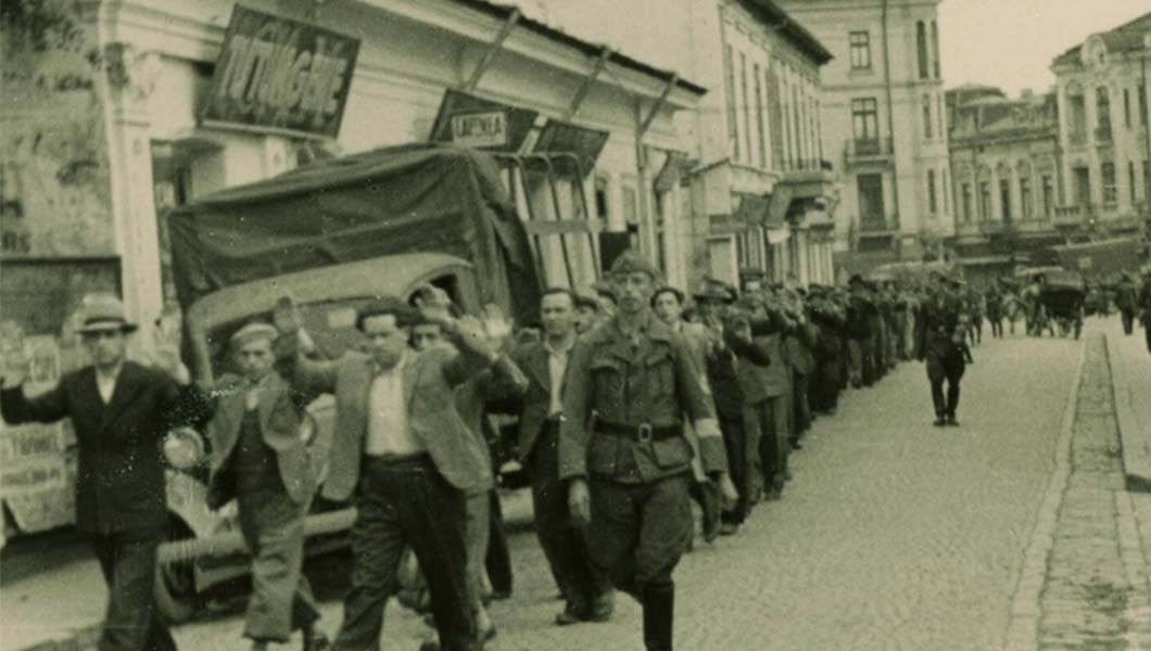 Deținuți în dialog cu istoria! Lecție despre Pogromul de la Iași, organizată de MNLR Iași și Penitenciarul Iași