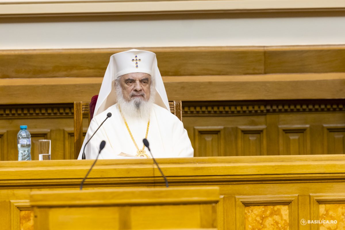 16 femei cu viață sfântă, canonizate de Sfântul Sinod al Bisericii Ortodoxe Române