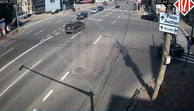 Momentul impactului accidentului din intersecția de la Granit! EXCLUSIV