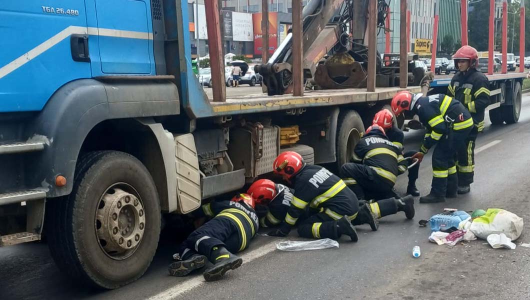 Accident rutier pe Calea Chișinăului! Un pieton a fost lovit de un TIR – UPDATE