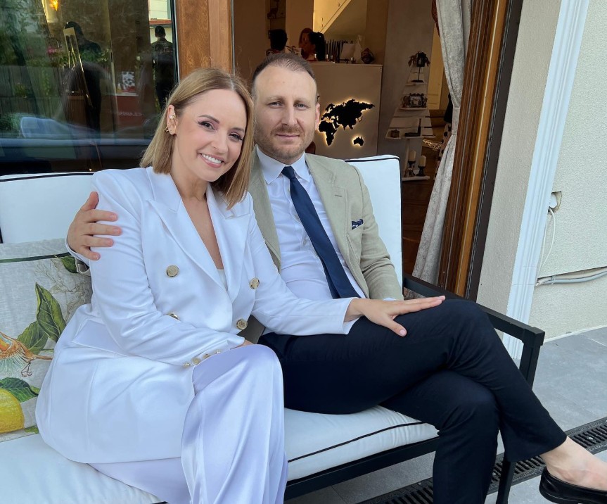 Este despărțirea anului în show-bizz-ul românesc! Adrian Brîncoveanu confirmă separarea de Andreea Marin! – GALERIE FOTO