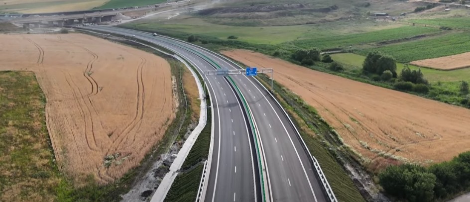 Un tronson nou de drum expres de care puțină lume a auzit va fi gata de deschidere în următoarele două zile