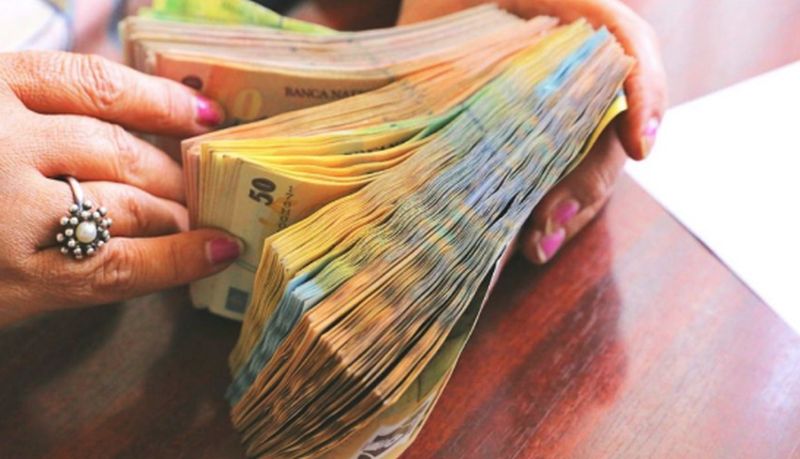 „Bugetari de lux”, abonați la banii publici! Iată cât au ajuns să câștige membrii unui consiliu de administrație pe lună