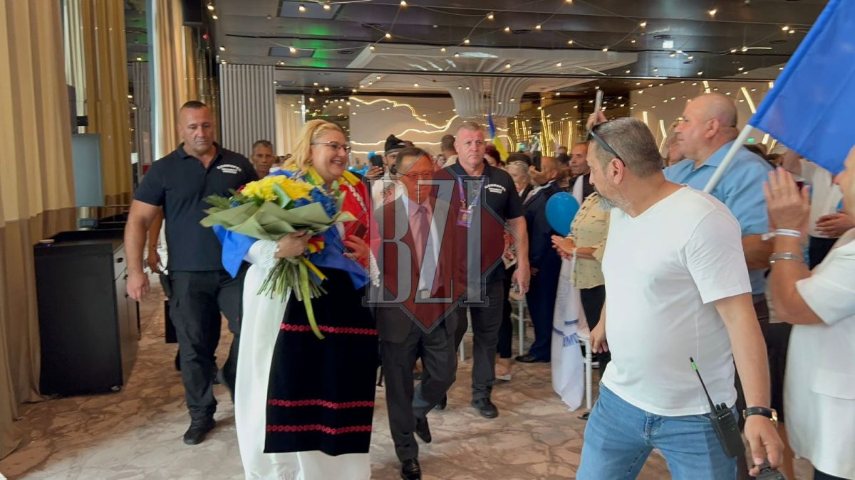 A început Școala de Vară SOS România! La eveniment sunt prezenți invitați de seamă și sute de susținători