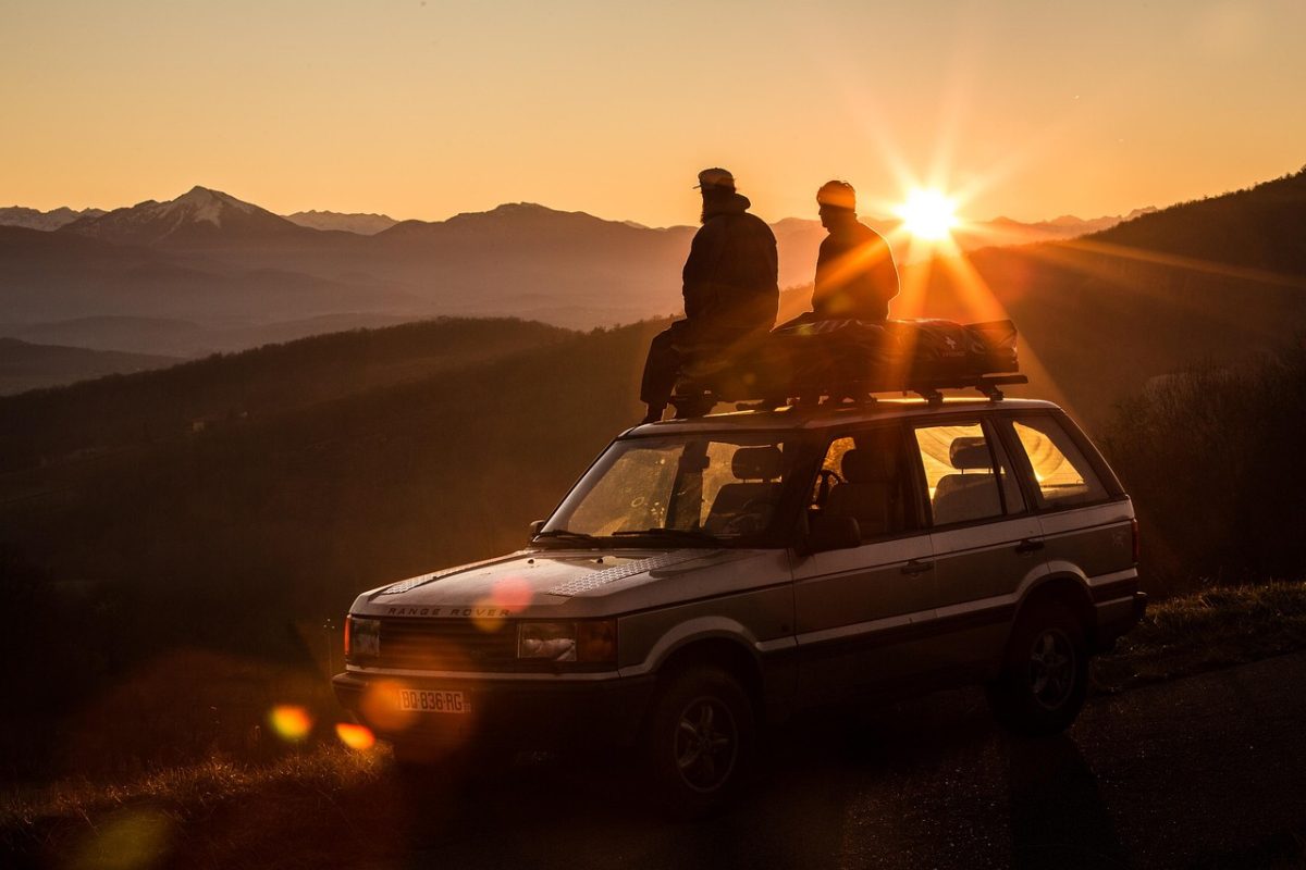 Top patru cele mai bune corturi auto pentru 2025