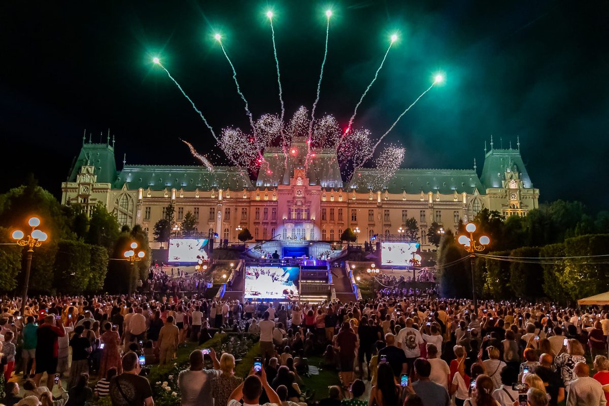 Peste 30.000 de ieșeni au petrecut un weekend extraordinar alături de 3 Tenori ieșeni