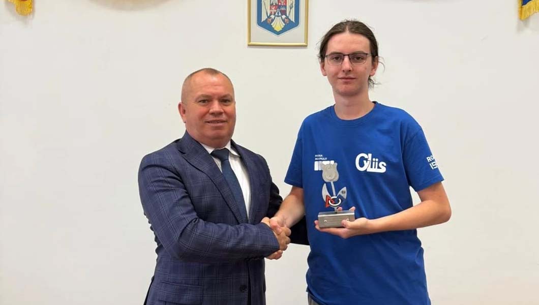 Sebastian Tănase, tânărul din Lețcani premiat la concursuri internaționale de robotică, face pasul spre cariera de inginer