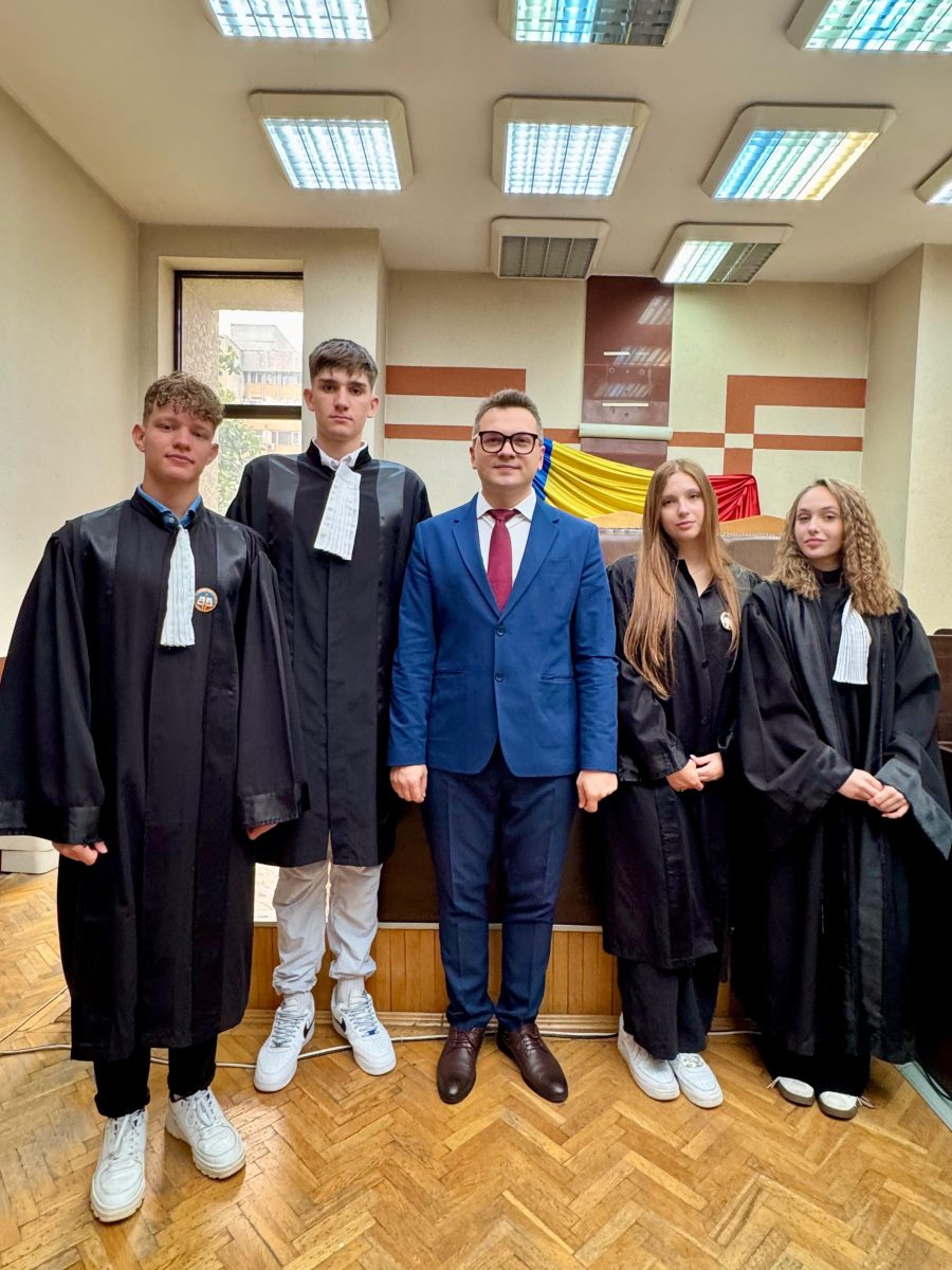 Experiență inedită la Judecătoria Iași: Tinerii, magistrați pentru o zi