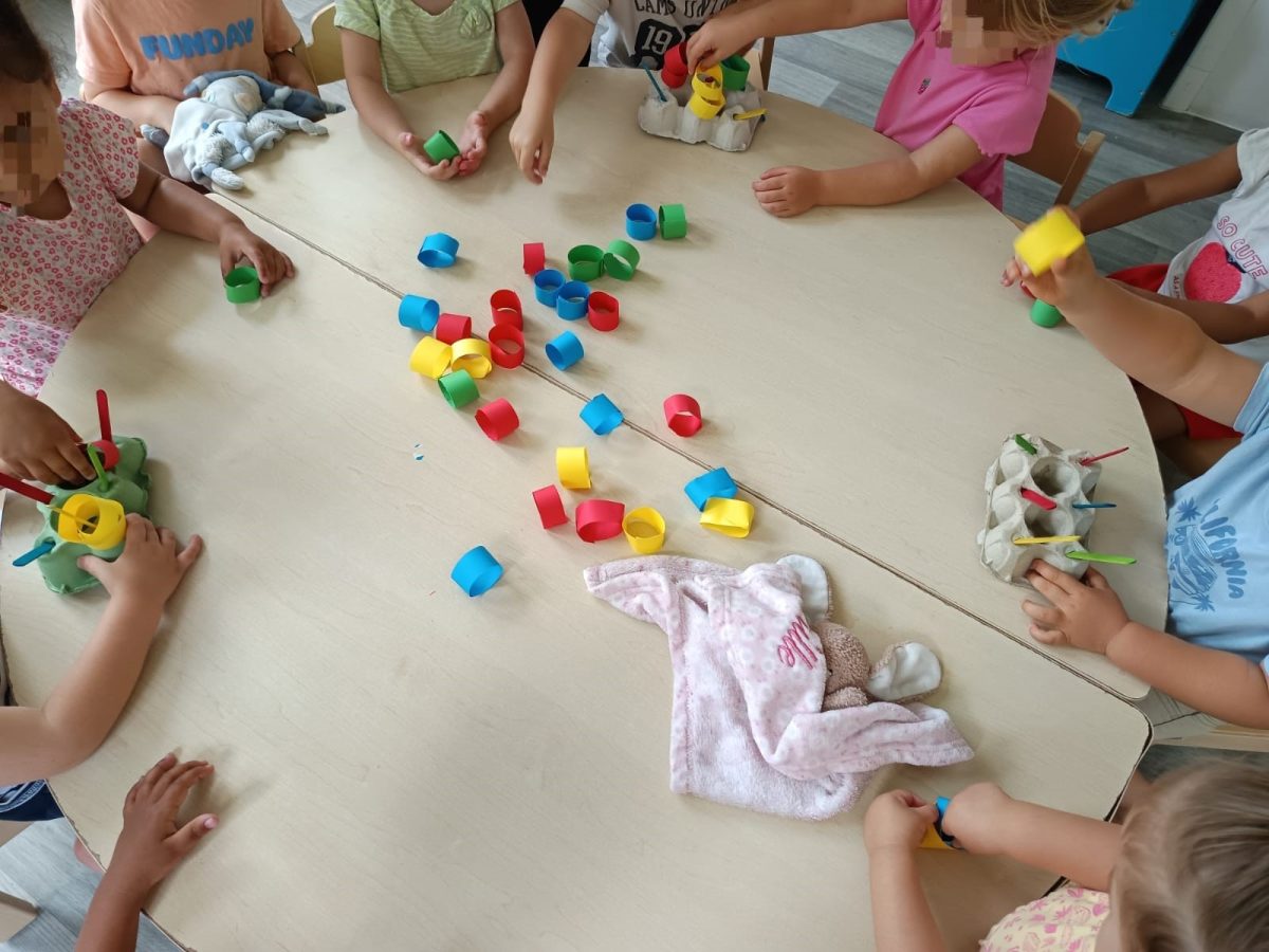 10 viitori educatori-învățători de la Colegiul Național Pedagogic „Vasile Lupu” – în practică Erasmus la grădinițele din Nisa, Franța