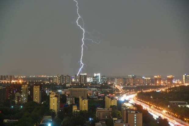 Inundații istorice în nordul Chinei: 11 provincii sub cod roșu! Situația scapă de sub control