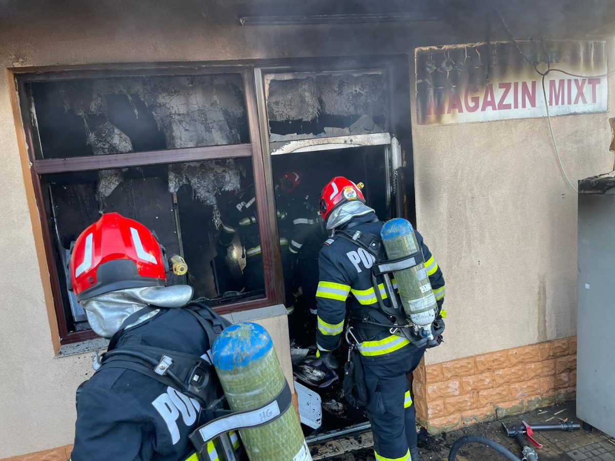 Un nou incendiu în comuna Belcești! Pompierii au intervenit în forță