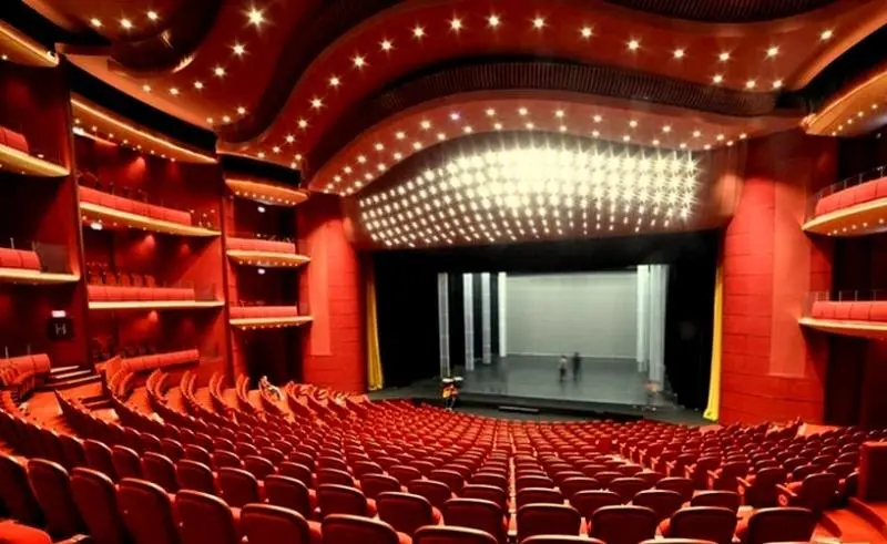 Din toamnă, românii nu vor mai putea merge la teatru în weekend! Motivul este uluitor!