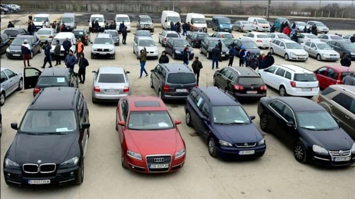 Primăria Iași scoate la vânzare 316 vehicule abandonate pe străzi! Prețul unei mașini este de 639 de lei