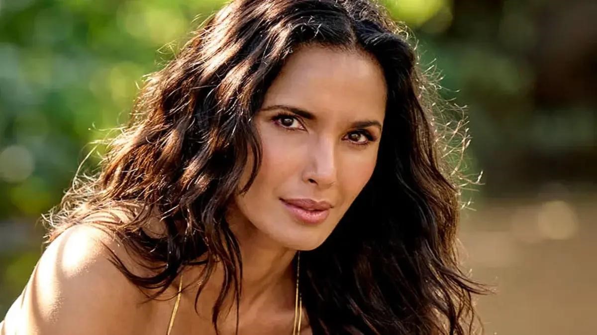 Padma Lakshmi în bikini la 54 de ani întoarce toate privirile. Iată ce senzual arată fosta prezentatoare