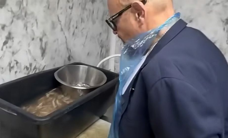 Piedone a ajuns la Costinești. Ce a găsit pe lângă mucegai și produse expirate