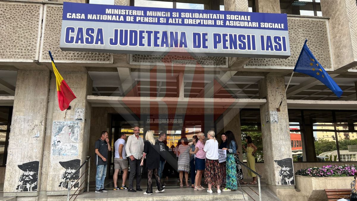 Protest spontan la Casa de Pensii Iași! Activitatea instituției nu este afectată