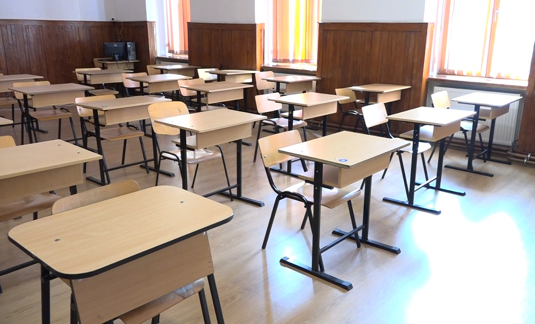 950 de locuri cu bursă pentru românii de pretutindeni la liceele din România. Admiterea pentru anul școlar 2025-2026 se face exclusiv online