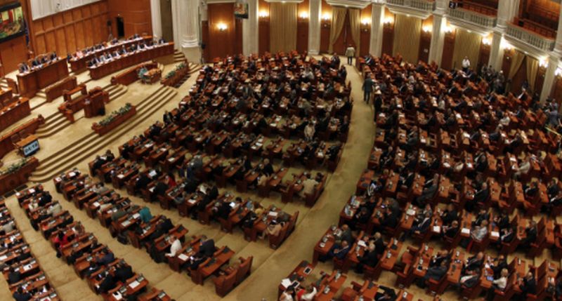 Ce salariu are un parlamentar român în iulie 2025: Cu tot cu diurnă câștigă cât un profesor în câteva luni!