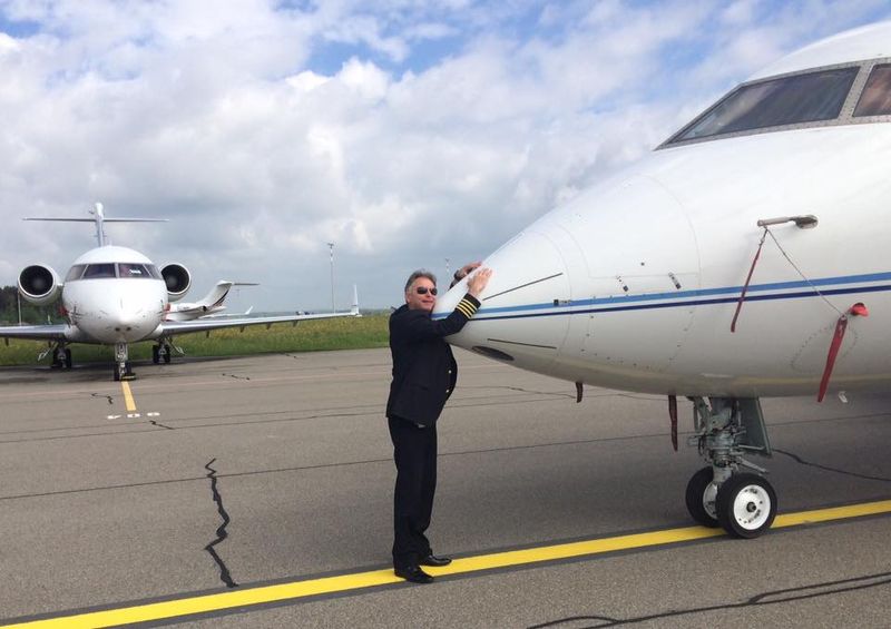Chipul durerii! Fiica pilotului care s-a prăbușit cu avionul rupe tăcerea