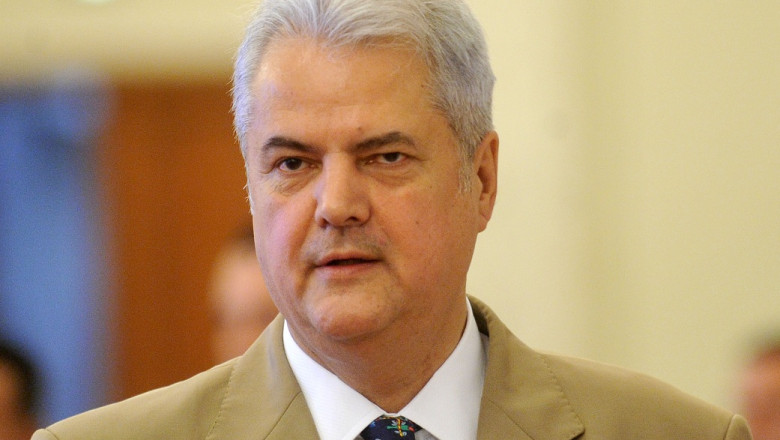 Adrian Năstase urmează să devină iar bunic. Fiul cel mic îi va aduce un nou nepot