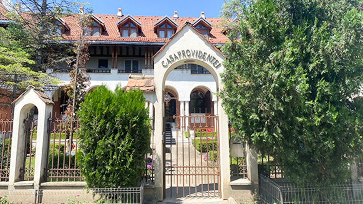 Casa Providenței din Iași oferă cazare pentru eleve și studente: „Se acceptă doar fete decente, fără extravaganțe, țigări sau alcool”