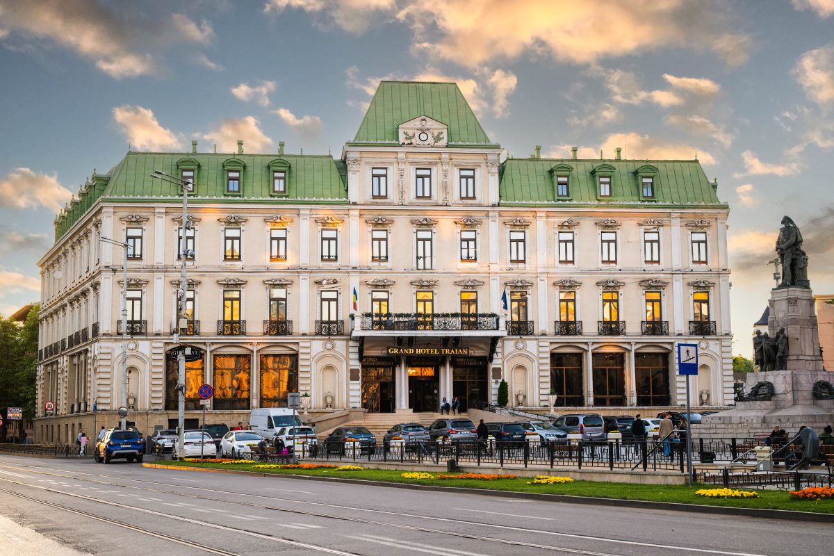 Organizează-ți evenimentul la Grand Hotel Traian