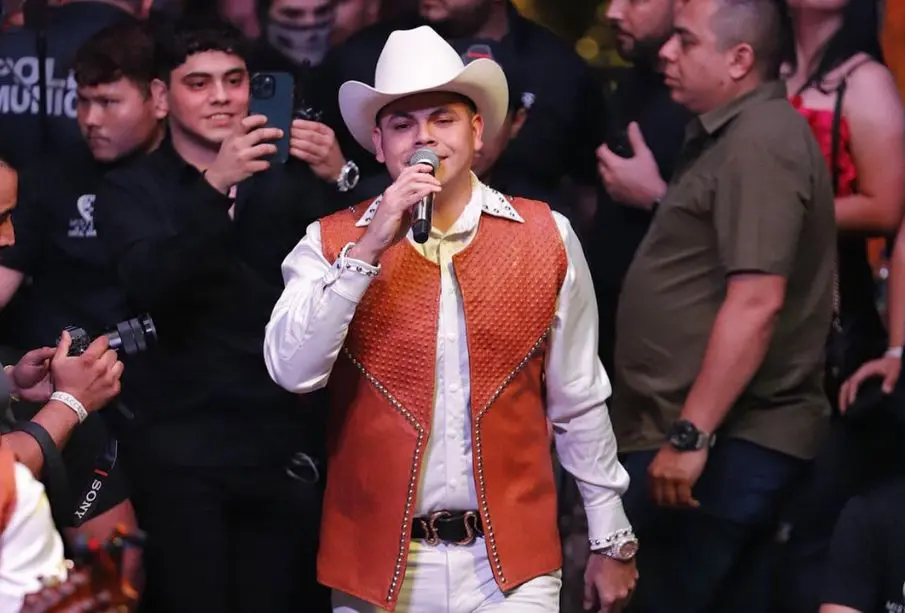 Ernesto Barajas, celebrul cântăreț de „narco-corridos”, împușcat mortal în Mexic