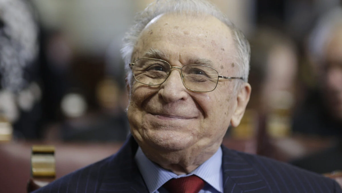Ce nu știa nimeni despre Iliescu înainte să ajungă președinte! Povestea unui fost coleg care a trăit totul