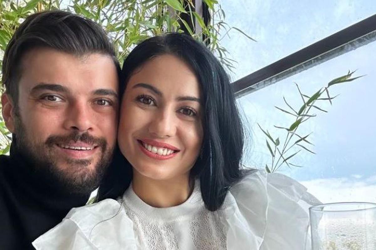 Marius Elisei și Gabriela s-au împăcat. Cei doi au fost surprinși în vacanță pe Coasta Amalfi