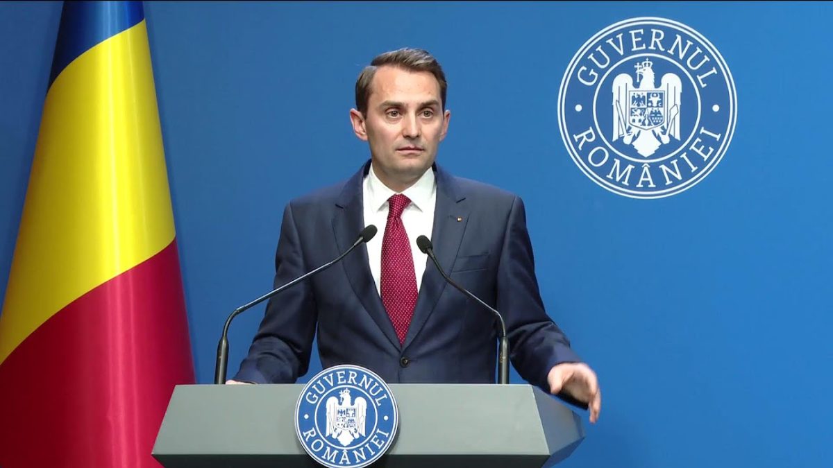 În spatele ușilor închise de la Guvern! Cine sunt cei care riscă să rămână fără loc de muncă