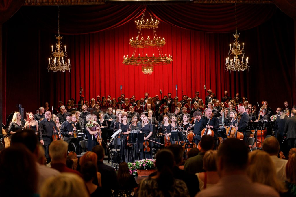 Concurs pentru ocuparea funcției de manager la Opera Națională Română din Iași. Până când pot fi depuse proiectele de management