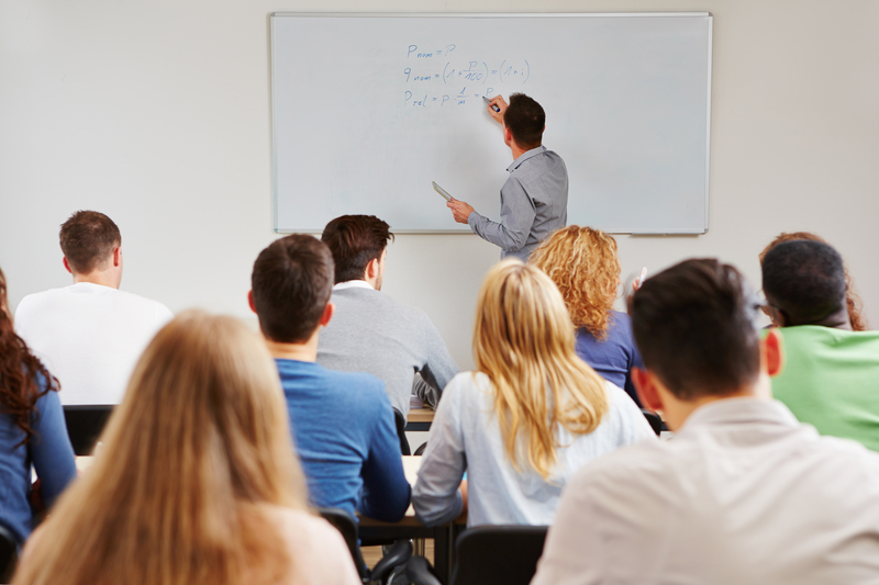 Ultima zi de repartizare pentru profesorii din Iași. De mâine, încep ședințele pentru suplinitori